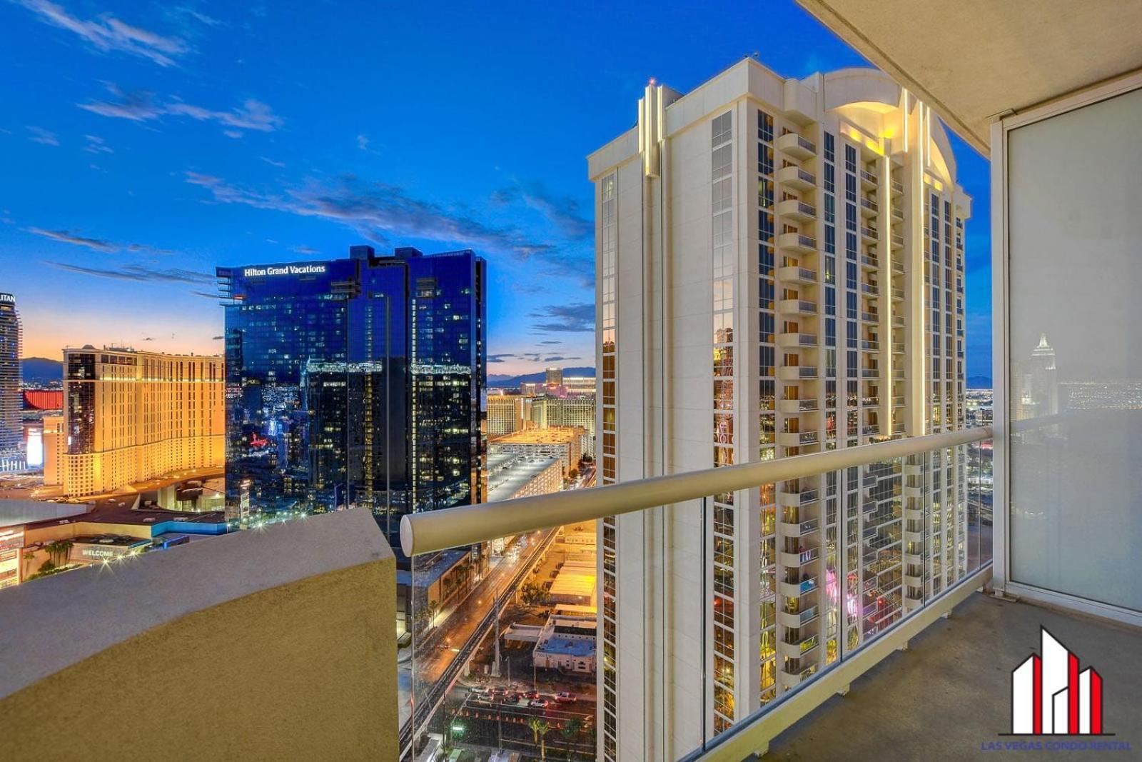 Mgm Signature-30-705 F1 Track & Strip View Balcony Las Vegas Esterno foto