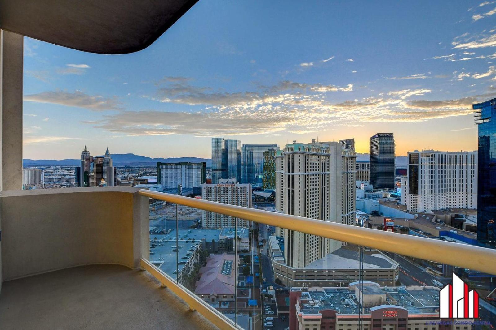Mgm Signature-30-705 F1 Track & Strip View Balcony Las Vegas Esterno foto